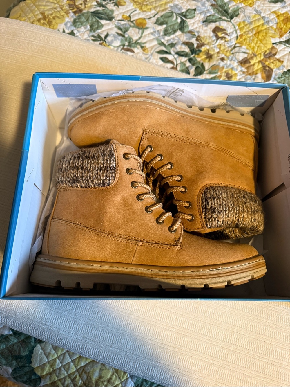 Cliffs Tan Knit-Cuff Lace-Up Boots Size 7